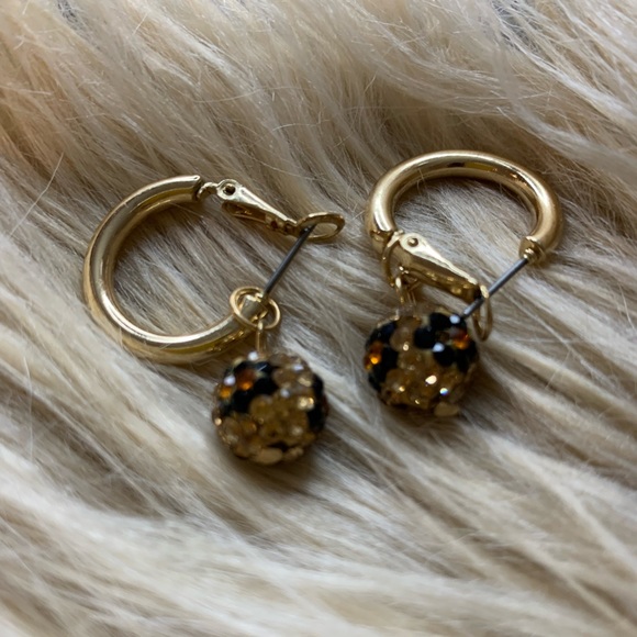 Earrings loops - Picture 2 of 2